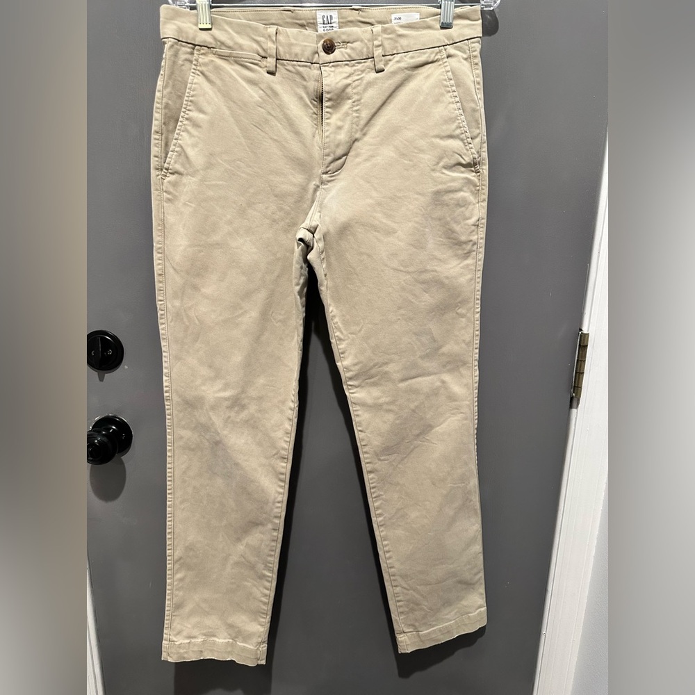 Gap men’s essential khaki slim size 31x30